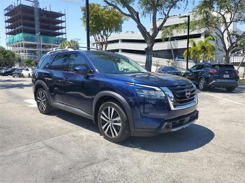 2024 Nissan Pathfinder Platinum