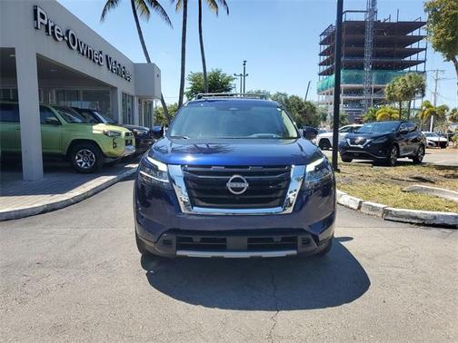 2024 Nissan Pathfinder Platinum