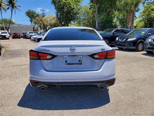 2023 Nissan Altima 2.5 SR