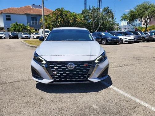 2023 Nissan Altima 2.5 SR