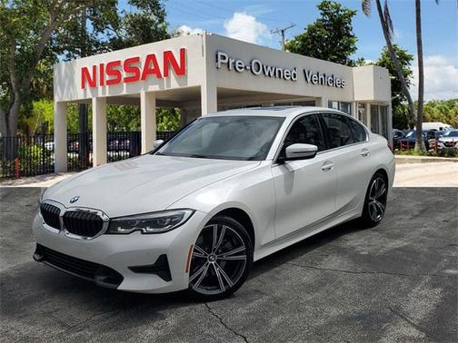 2021 BMW 330 i