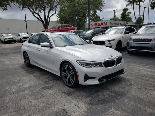 2021 BMW 330 i
