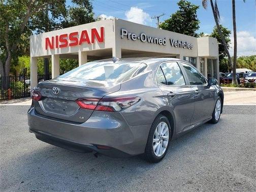 2022 Toyota Camry LE