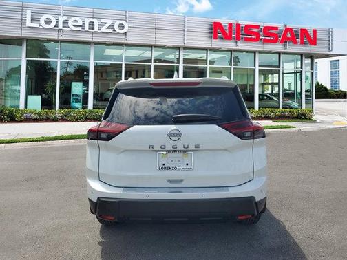 2025 Nissan Rogue SV