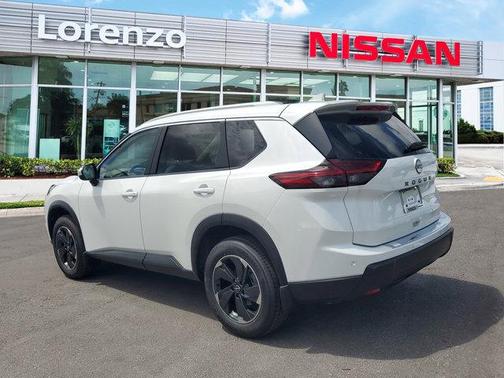 2025 Nissan Rogue SV