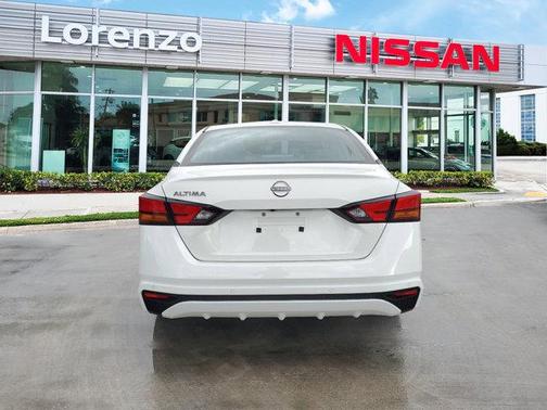 2025 Nissan Altima S