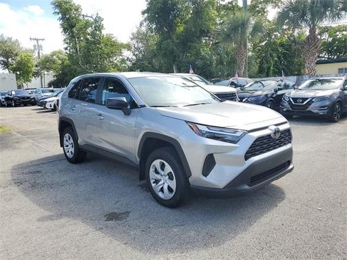 2025 Toyota RAV4 LE
