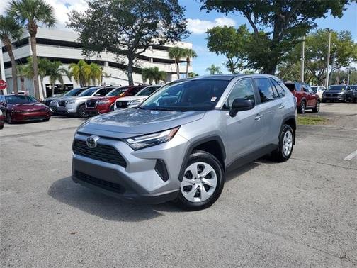 2025 Toyota RAV4 LE