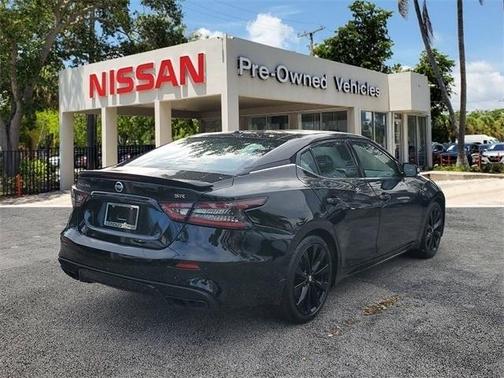 2022 Nissan Maxima SR