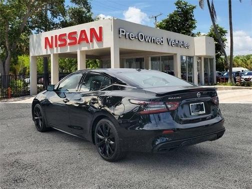 2022 Nissan Maxima SR