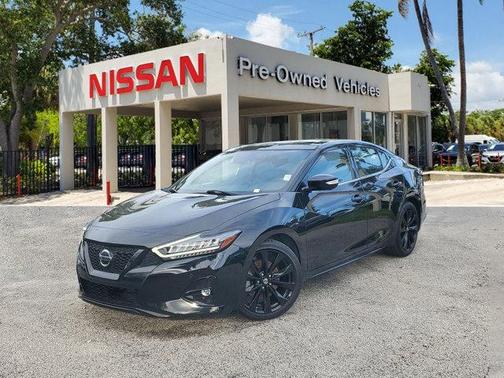 2022 Nissan Maxima SR