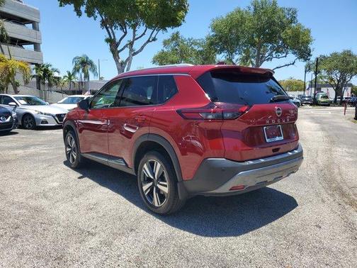 2023 Nissan Rogue SL
