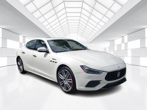 2022 Maserati Ghibli Modena