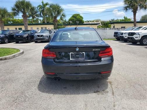 2018 BMW 230 i