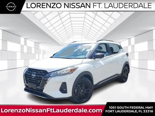 2023 Nissan Kicks SR