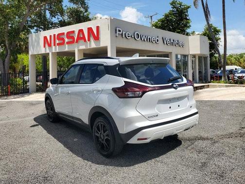 2023 Nissan Kicks SR