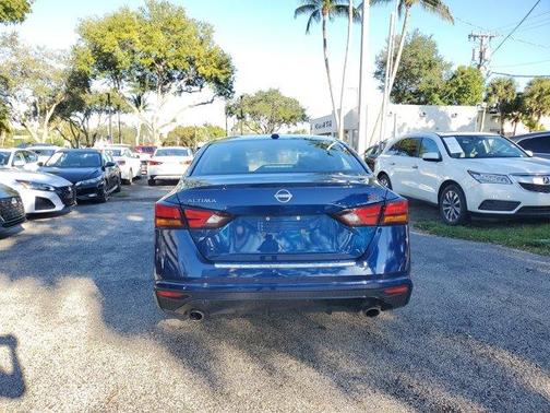 2023 Nissan Altima 2.5 SR