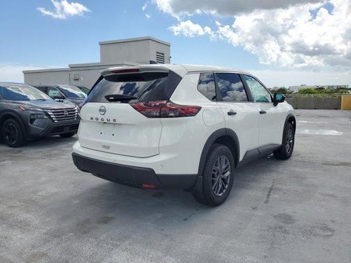 2026 Nissan Rogue S
