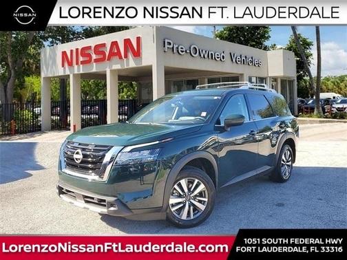 2024 Nissan Pathfinder SL