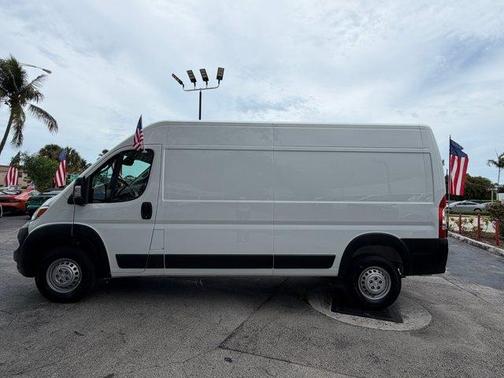 Bright White Clearcoat 2026 RAM ProMaster 2500 High Roof
