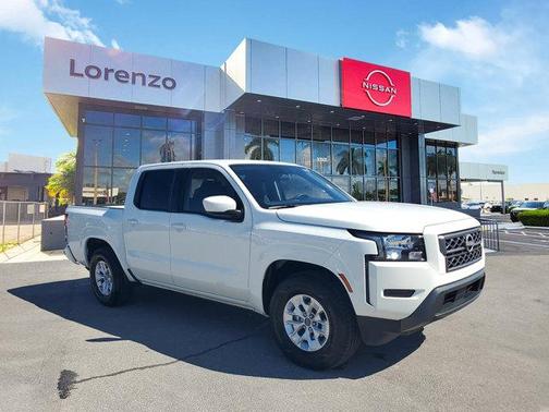 Glacier White 2024 Nissan Frontier SV