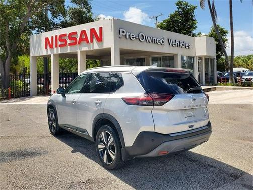 2021 Nissan Rogue SL