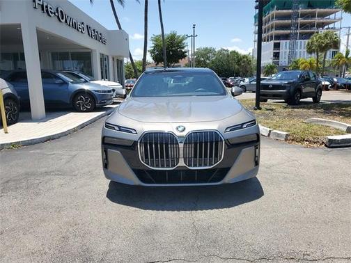2024 BMW 740 i xDrive