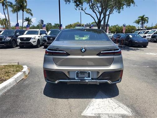 2024 BMW 740 i xDrive