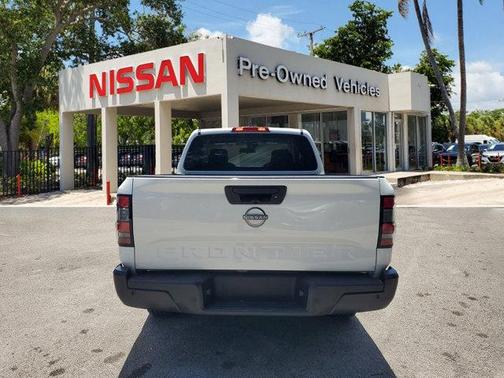 2024 Nissan Frontier S