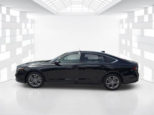 Crystal Black Pearl 2023 Honda Accord Hybrid EX-L