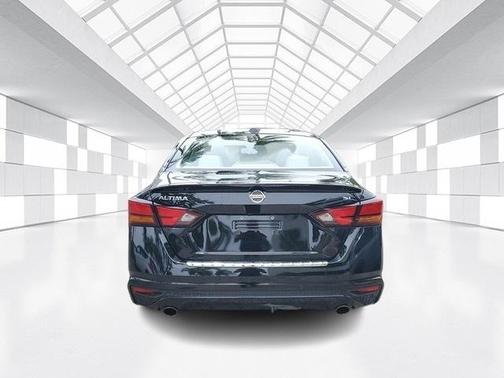 2022 Nissan Altima 2.5 SL