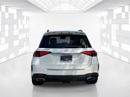 Polar White 2021 Mercedes-Benz GLE 350 Base