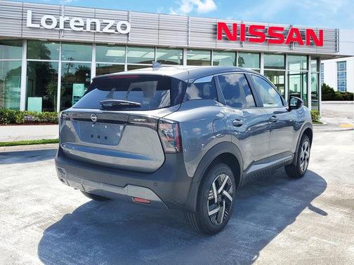 2025 Nissan Kicks SV