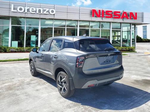 2025 Nissan Kicks SV