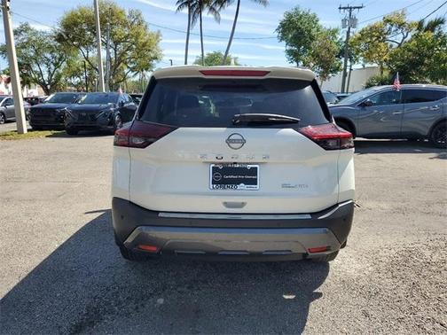 2022 Nissan Rogue SL