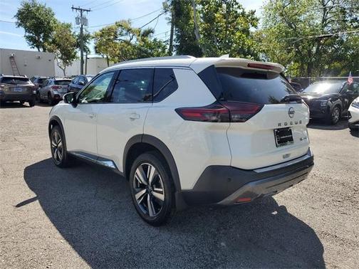 2022 Nissan Rogue SL