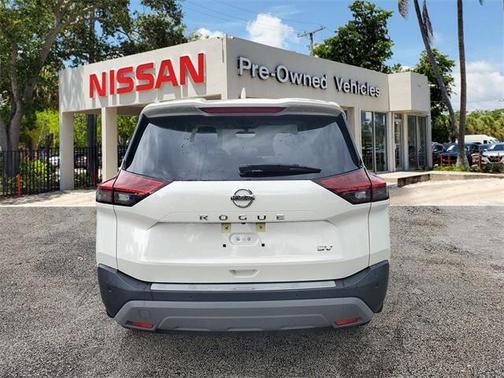 2021 Nissan Rogue SV