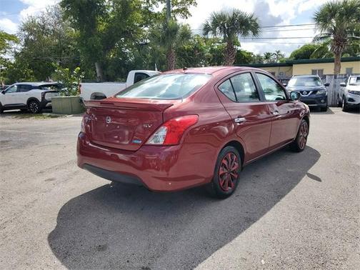 2016 Nissan Versa 1.6 SV