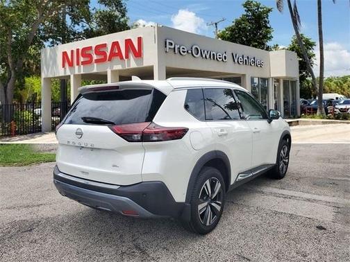 2022 Nissan Rogue SL