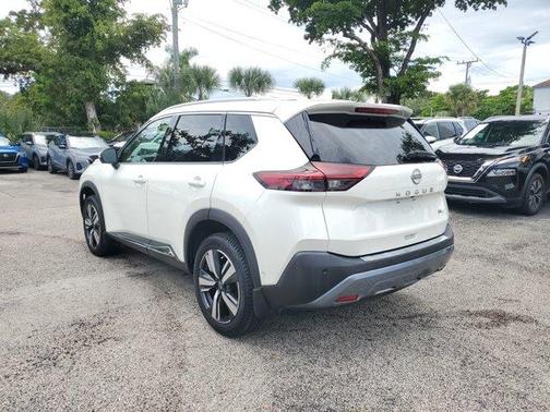 2022 Nissan Rogue SL