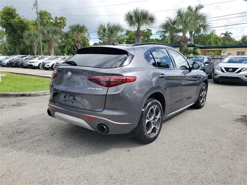 2022 Alfa Romeo Stelvio Ti