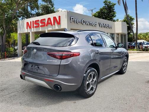 2022 Alfa Romeo Stelvio Ti