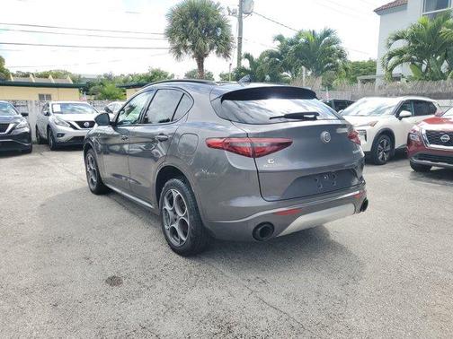 2022 Alfa Romeo Stelvio Ti