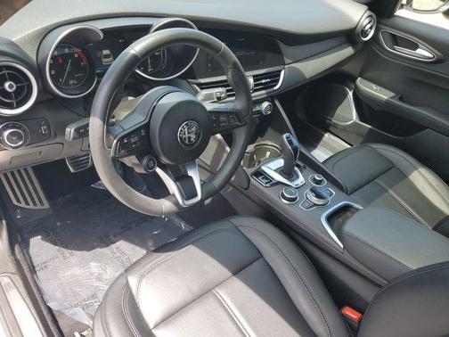 2022 Alfa Romeo Giulia Ti