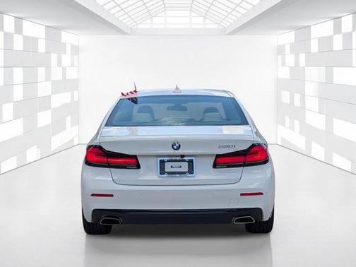 Alpine White 2023 BMW 530 i