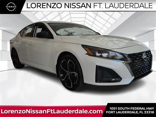 2025 Nissan Altima SR