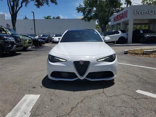 2022 Alfa Romeo Giulia Ti