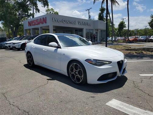 2022 Alfa Romeo Giulia Ti