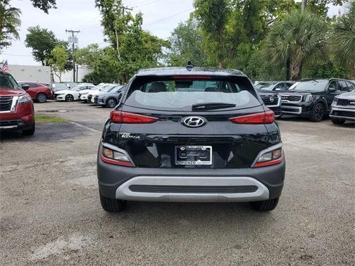 2023 Hyundai KONA SE