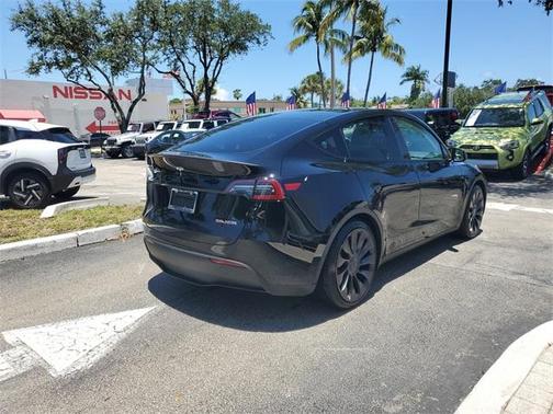 2024 Tesla Model Y Performance